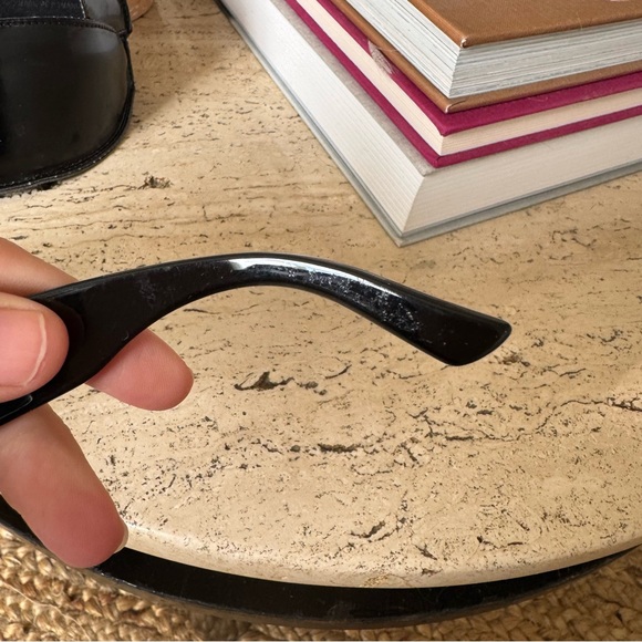 Vintage Gucci Black Sunglasses - Picture 8 of 8